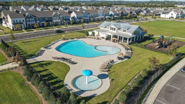 917 Sassafras Ct, Spring Hill, TN 37174