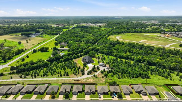 6620 N 128th East Avenue, Owasso, OK 74055