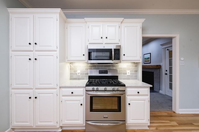 15 Roanne Court, Little Rock, AR 72211