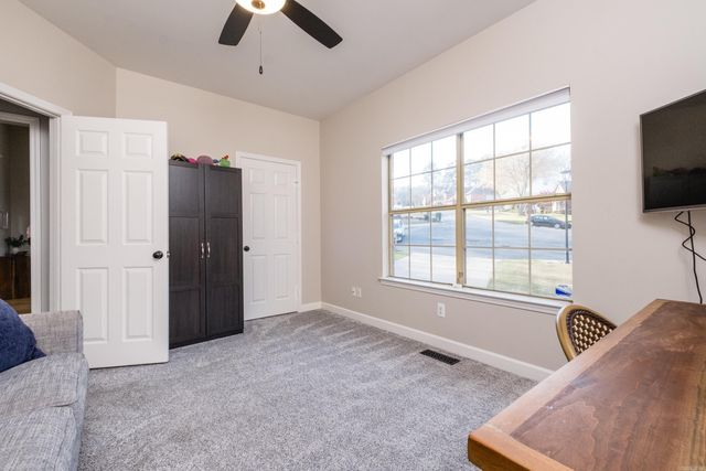 15 Roanne Court, Little Rock, AR 72211