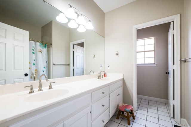 15 Roanne Court, Little Rock, AR 72211