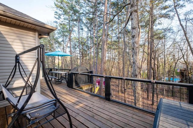 15 Roanne Court, Little Rock, AR 72211