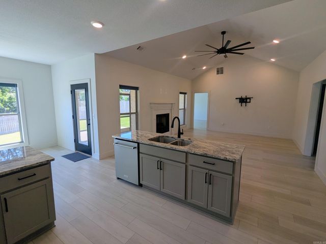 3420 Valencia Drive, Jonesboro, AR 72405