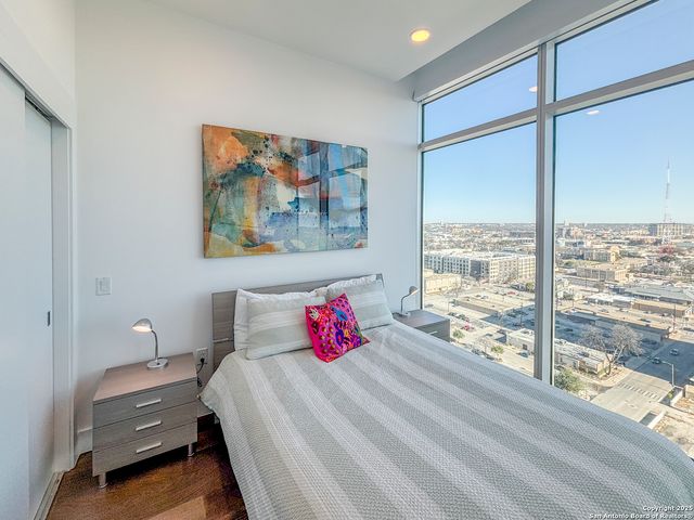 123 Lexington Ave Apt 1402, San Antonio, TX 78205
