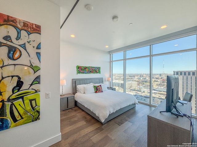 123 Lexington Ave Apt 1402, San Antonio, TX 78205
