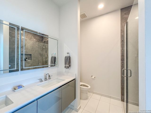 123 Lexington Ave Apt 1402, San Antonio, TX 78205