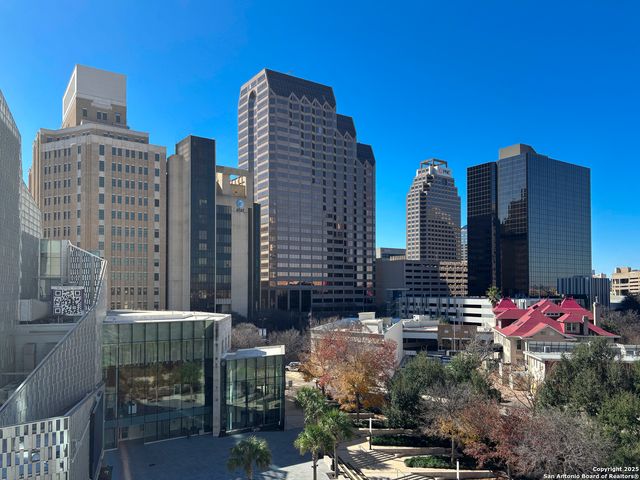123 Lexington Ave Apt 1402, San Antonio, TX 78205