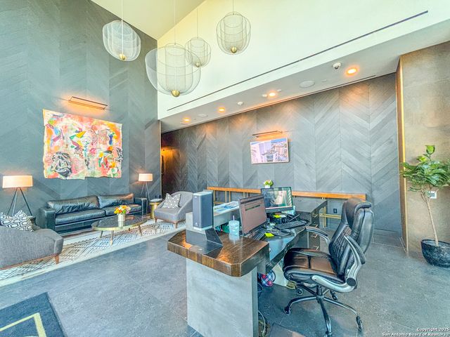 123 Lexington Ave Apt 1402, San Antonio, TX 78205