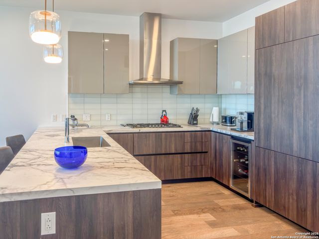 123 Lexington Ave Apt 1402, San Antonio, TX 78205