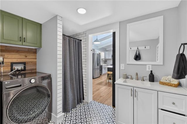 7927 Windsor Street, Prairie Village, KS 66208