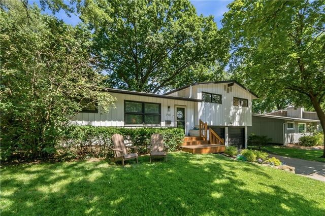 7927 Windsor Street, Prairie Village, KS 66208
