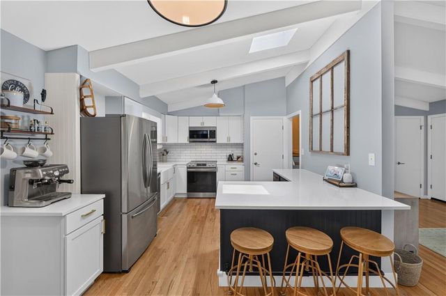 7927 Windsor Street, Prairie Village, KS 66208