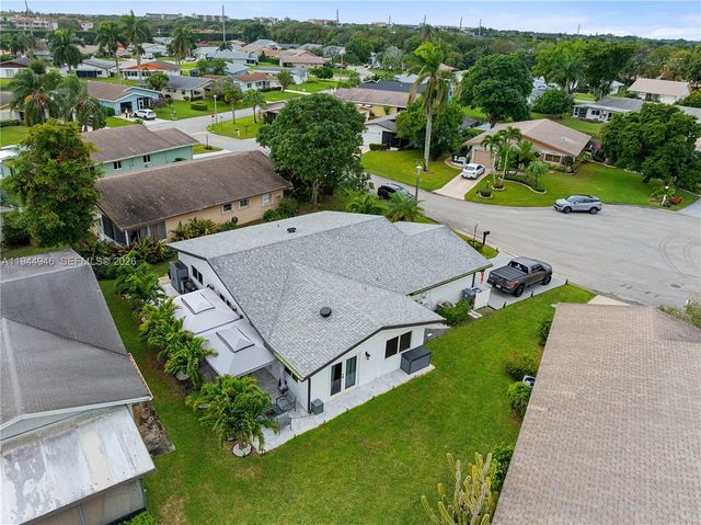 13796 Kaiser Trl, Delray Beach, FL 33484