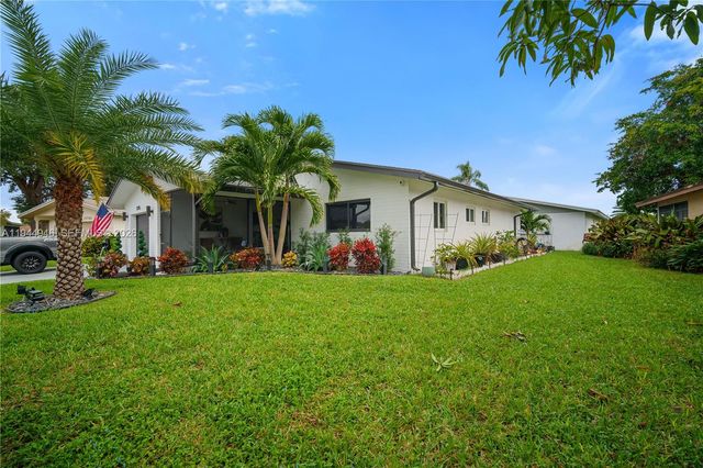 13796 Kaiser Trl, Delray Beach, FL 33484
