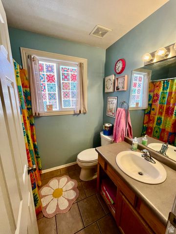 1097 N 3450 W, Layton, UT 84041