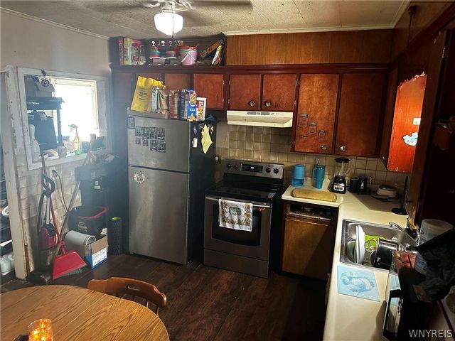 213 77th Street, Niagara Falls, NY 14304