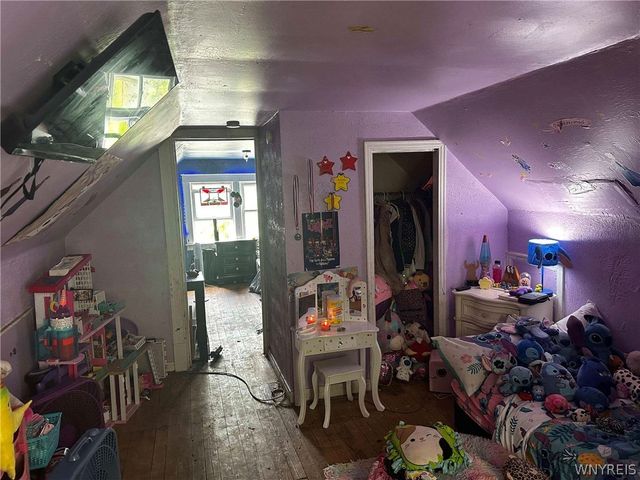 213 77th Street, Niagara Falls, NY 14304