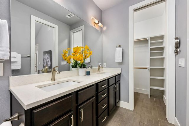 1310 Cedar Ave, Austin, TX 78702
