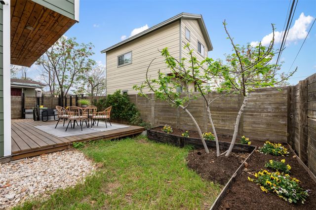 1310 Cedar Ave, Austin, TX 78702