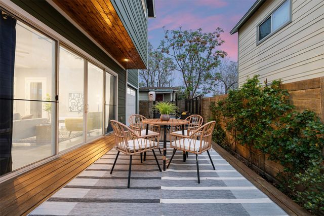 1310 Cedar Ave, Austin, TX 78702