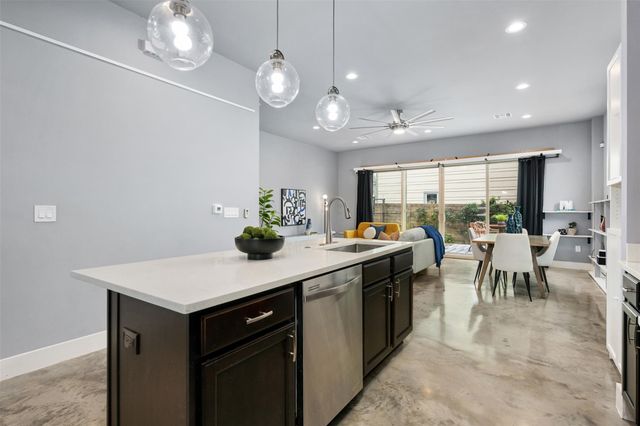 1310 Cedar Ave, Austin, TX 78702