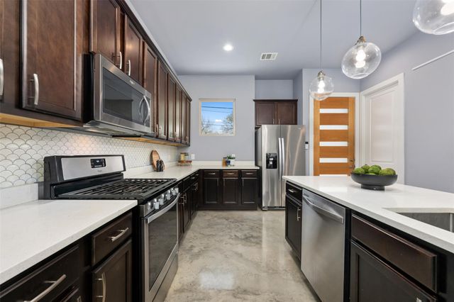 1310 Cedar Ave, Austin, TX 78702