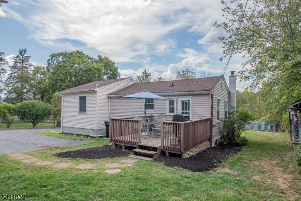 146 Mudtown Rd, Wantage Twp., NJ 07461