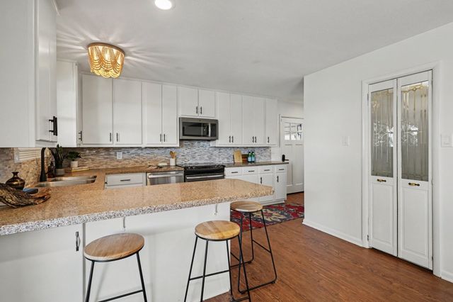 9 Jones Cir, Old Hickory, TN 37138