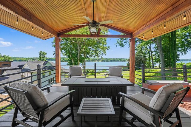 9 Jones Cir, Old Hickory, TN 37138