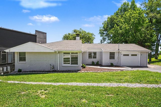 9 Jones Cir, Old Hickory, TN 37138
