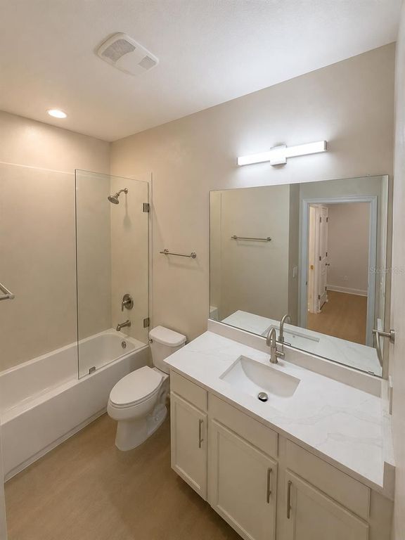 Image 16 of property listing at 8543 PINTER STREET, Orlando, FL 32827