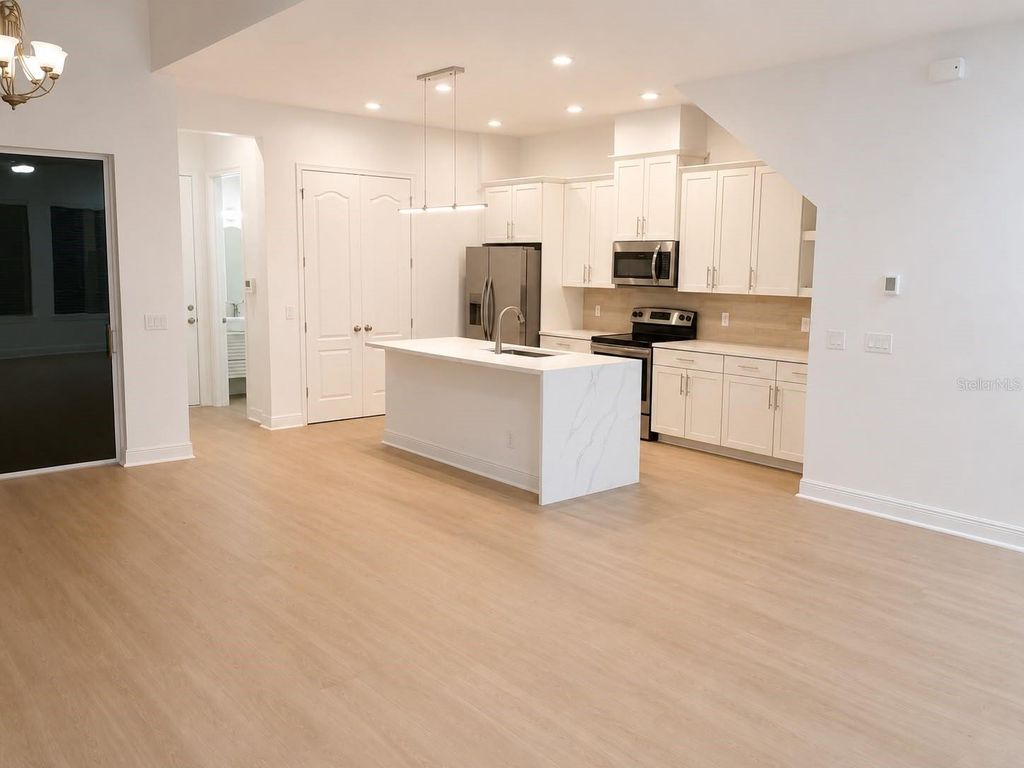 Image 5 of property listing at 8543 PINTER STREET, Orlando, FL 32827