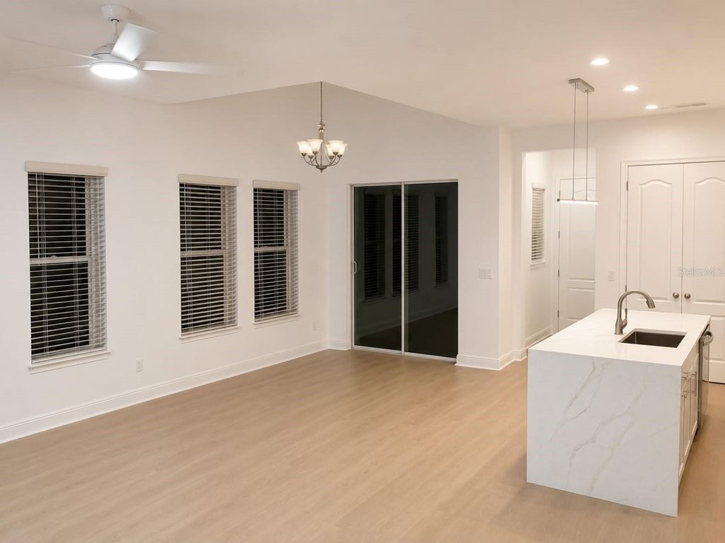 Image 8 of property listing at 8543 PINTER STREET, Orlando, FL 32827