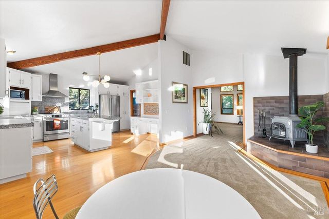 7061 Bennett Valley Rd, Santa Rosa, CA 95404