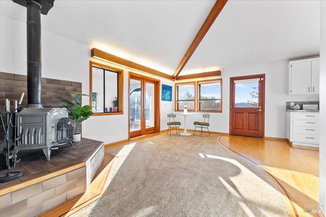 7061 Bennett Valley Rd, Santa Rosa, CA 95404