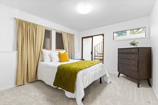 7061 Bennett Valley Rd, Santa Rosa, CA 95404