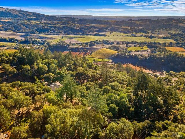 7061 Bennett Valley Rd, Santa Rosa, CA 95404