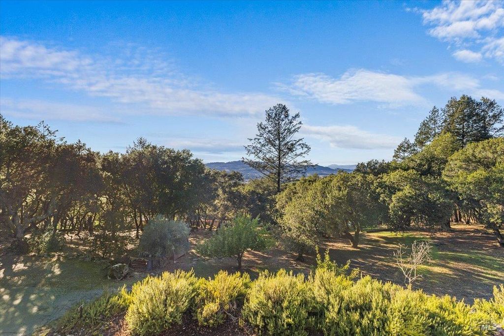 7061 Bennett Valley Rd, Santa Rosa, CA 95404