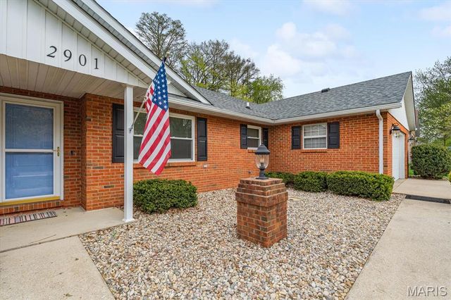 2901 E Main Street, Belleville, IL 62221