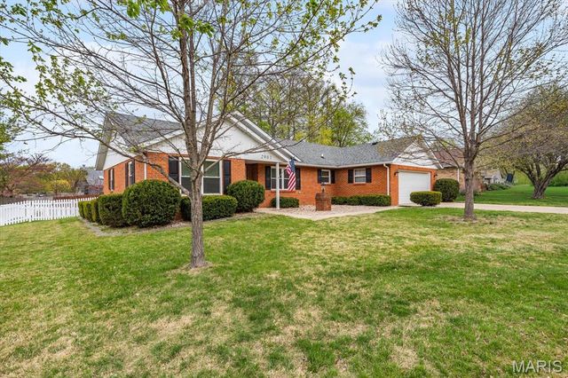 2901 E Main Street, Belleville, IL 62221