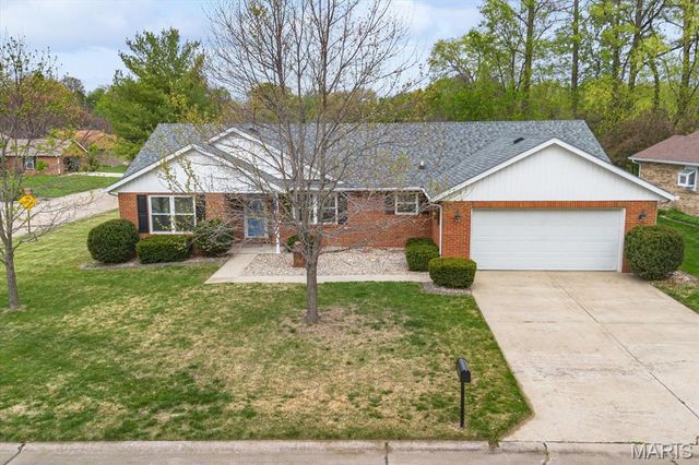 2901 E Main Street, Belleville, IL 62221