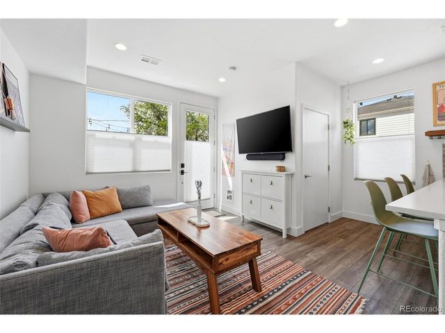 5105 W 38th Ave 8, Denver, CO 80212