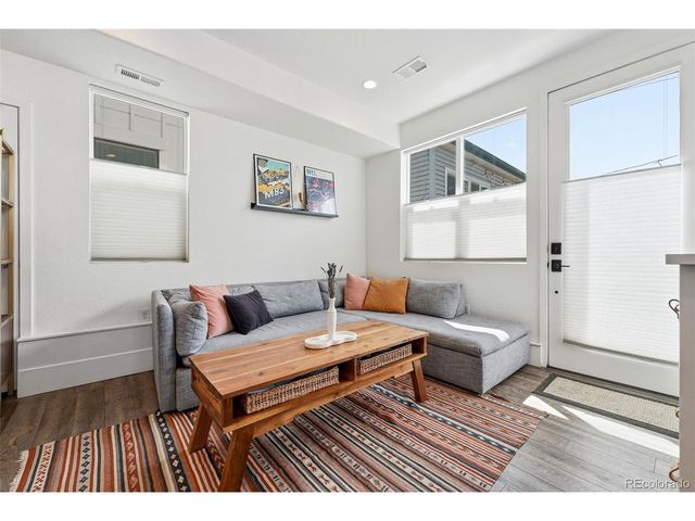 5105 W 38th Ave 8, Denver, CO 80212