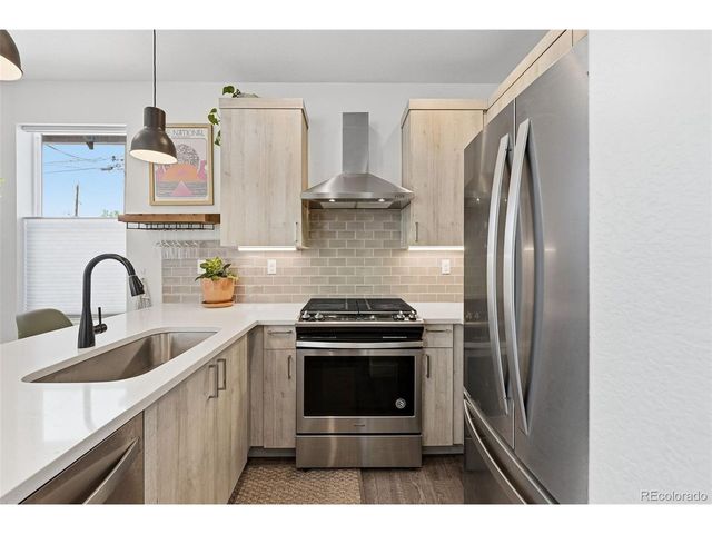 5105 W 38th Ave 8, Denver, CO 80212