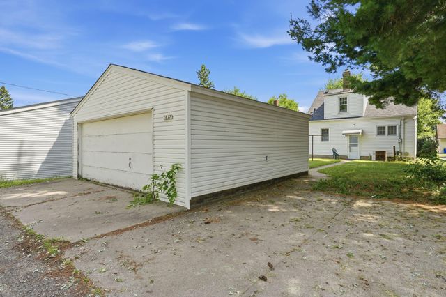1877 Lacrosse Avenue, Saint Paul, MN 55119
