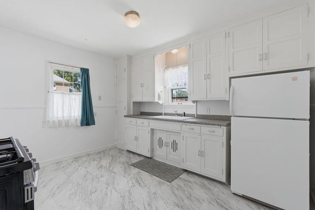 1877 Lacrosse Avenue, Saint Paul, MN 55119