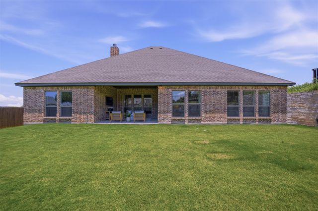 8110 Spanish Hills Drive, Benbrook, TX 76126