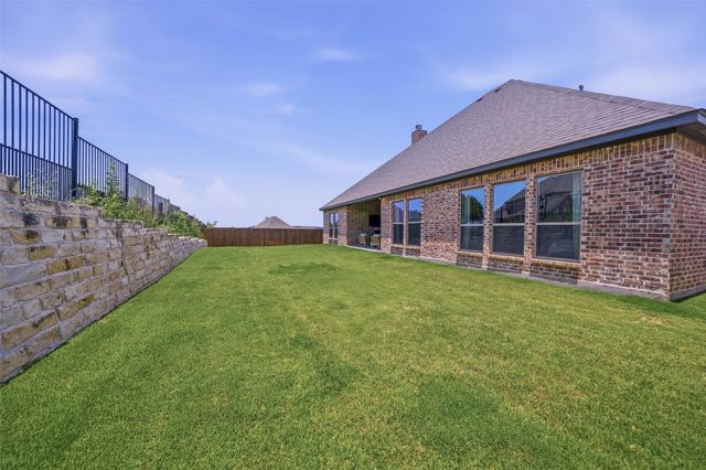 8110 Spanish Hills Drive, Benbrook, TX 76126