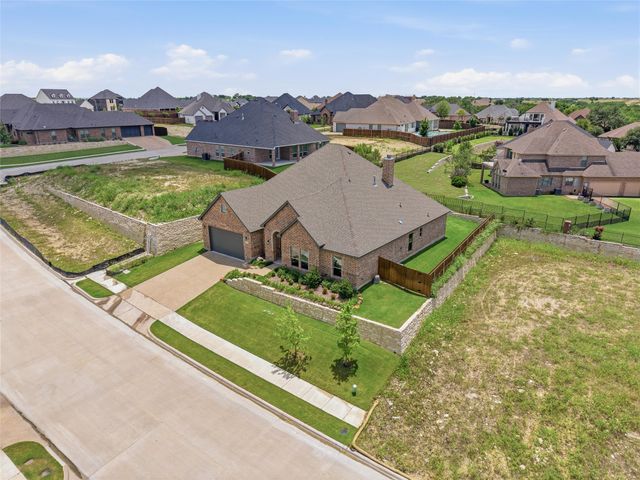 8110 Spanish Hills Drive, Benbrook, TX 76126