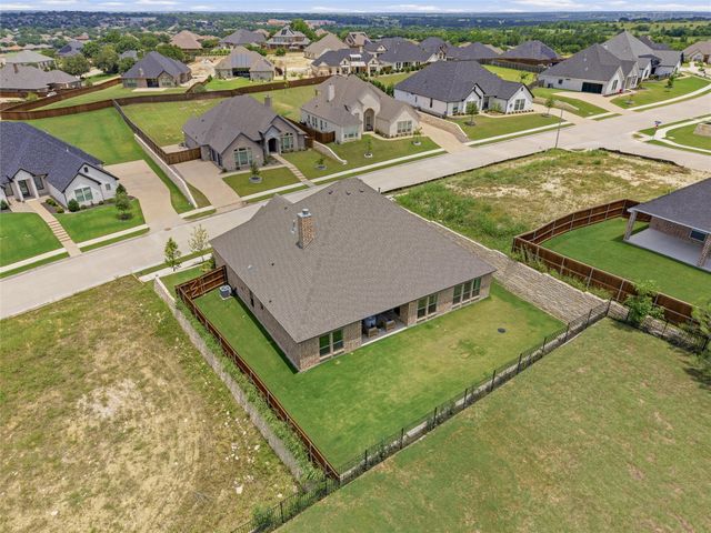 8110 Spanish Hills Drive, Benbrook, TX 76126